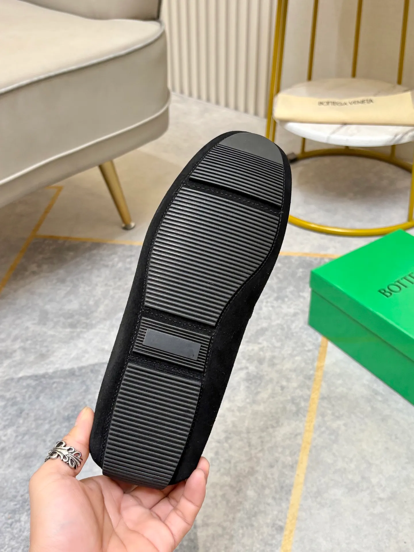 P420💰 (Niu Li + Niu Pad) [BV] The latest hot style‼ ️Casual men's shoes, uppers imported first-layer cowhide ➕Full imported cowhide lining✔️Exquisite workmanship, excellent foot feel, special rubber soles✔️, cool and fashionable, the latest fashion, fashionable outsole, hurry up.  Code number: 38-44 (can be customized to 37.45, non-refundable)
